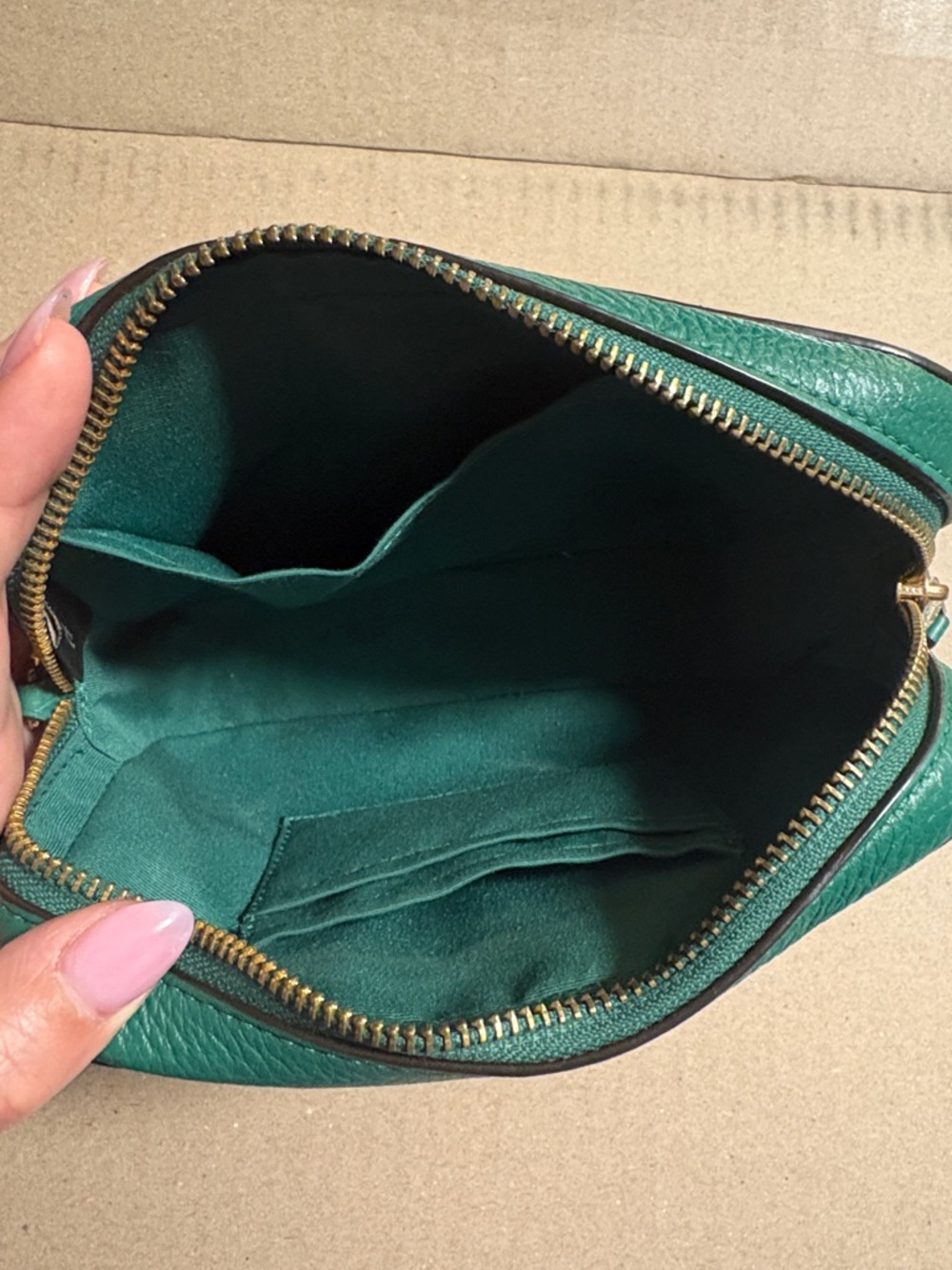 Gently PreLoved Coach Camera Crossbody Bag. - Picture 3 of 13